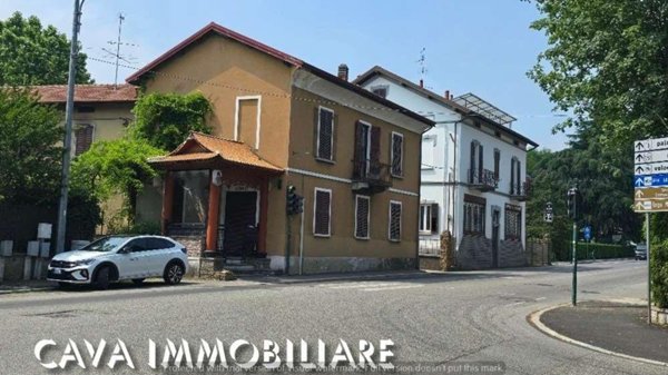 casa indipendente in vendita a Varese in zona Ippodromo