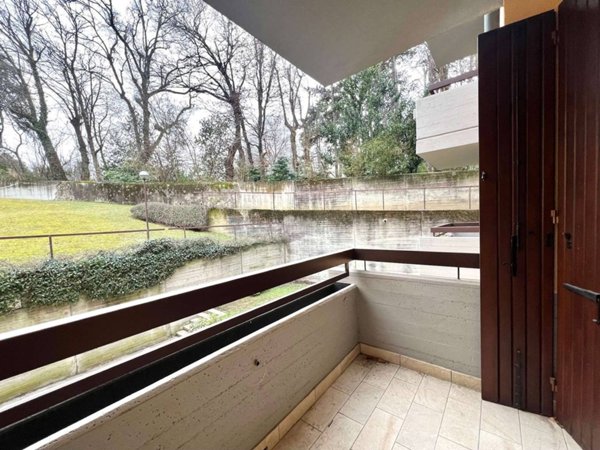 appartamento in vendita a Varese in zona Ippodromo