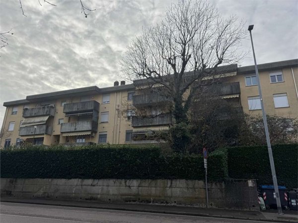 appartamento in vendita a Varese in zona Giubiano