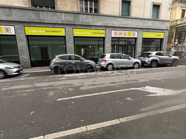 negozio in vendita a Varese in zona Centro Città