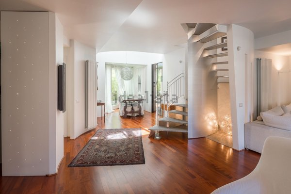 appartamento in vendita a Varese