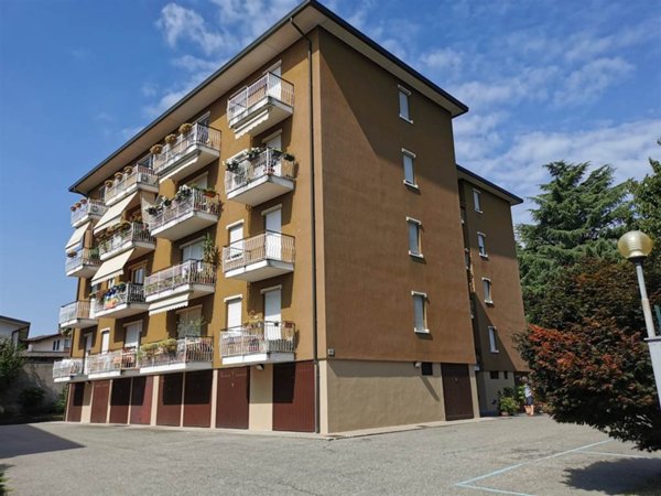 appartamento in vendita a Varese in zona Sant'Ambrogio