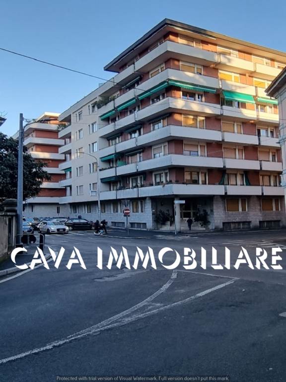 appartamento in vendita a Varese in zona Centro Città