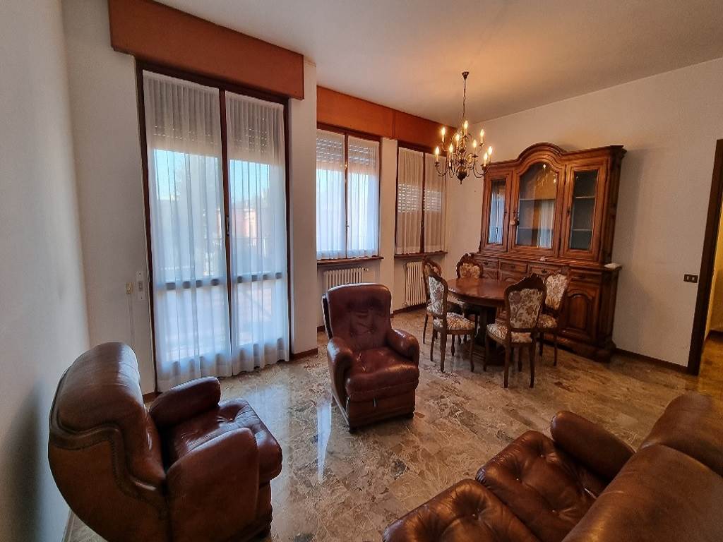 appartamento in vendita a Varese in zona Giubiano