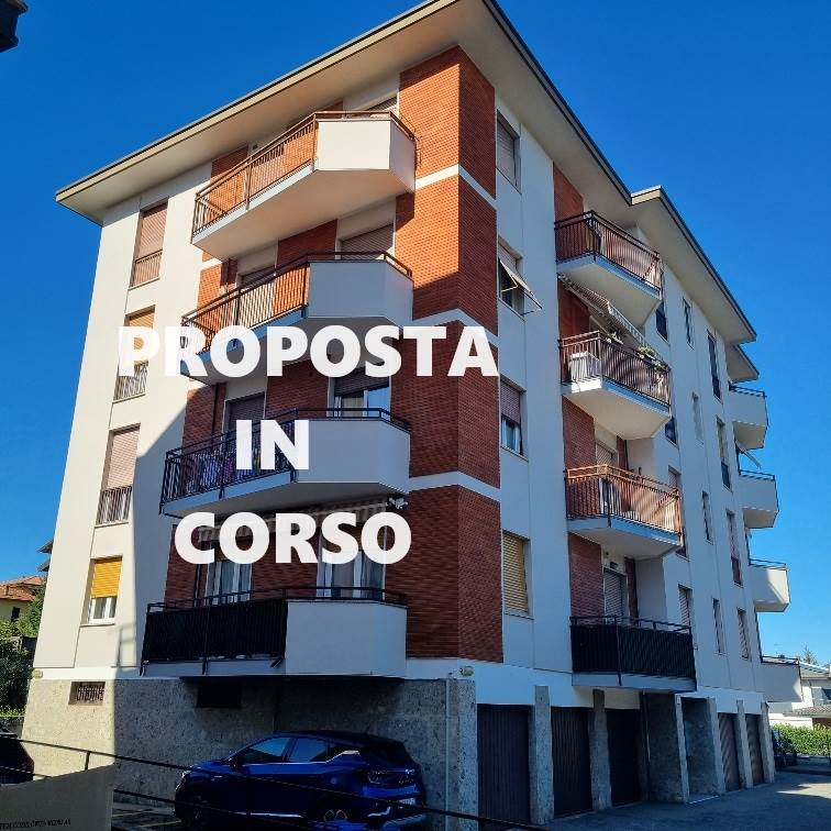 appartamento in vendita a Varese in zona Giubiano