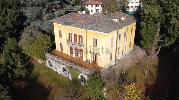 villa in vendita a Varese in zona Sant'Ambrogio
