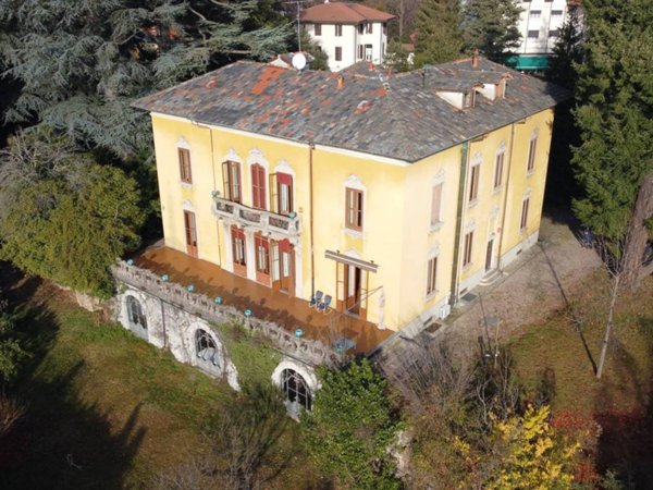 casa indipendente in vendita a Varese in zona Sant'Ambrogio
