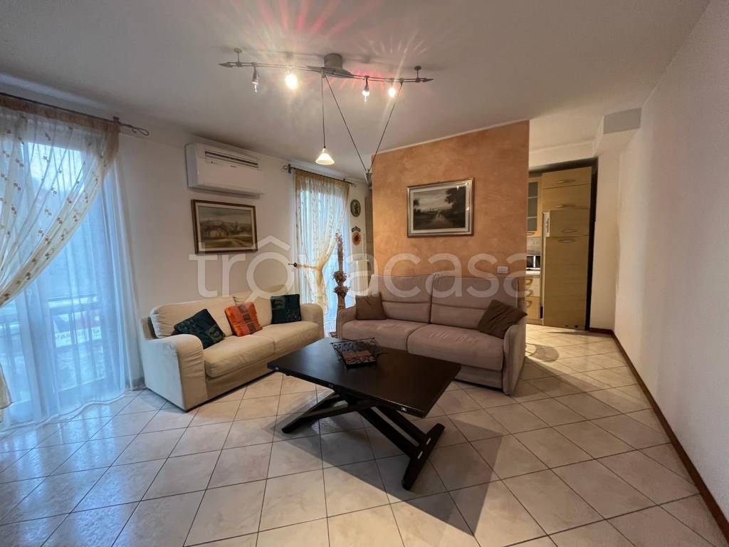 appartamento in vendita a Varese in zona Centro Città