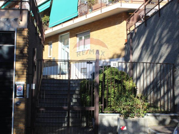 appartamento in vendita a Varese in zona Casbeno