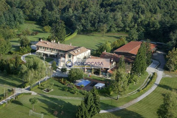 negozio in vendita a Varese in zona Masnago