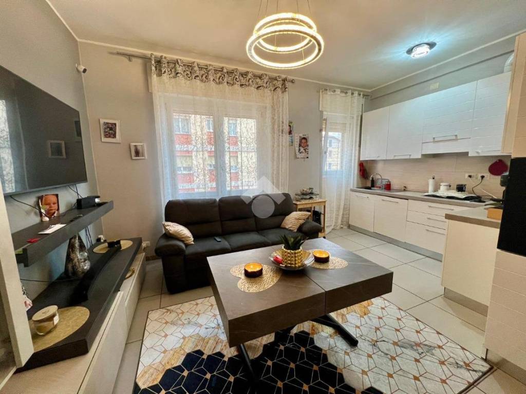 appartamento in vendita a Varese in zona Giubiano