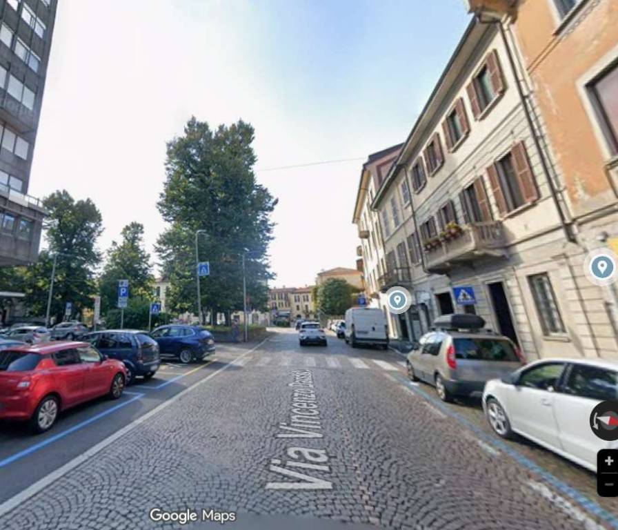 appartamento in vendita a Varese in zona Centro Città