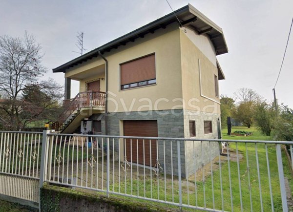 casa indipendente in vendita a Varese in zona Bizzozero