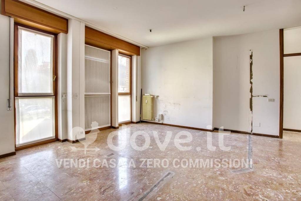 appartamento in vendita a Varese in zona Biumo