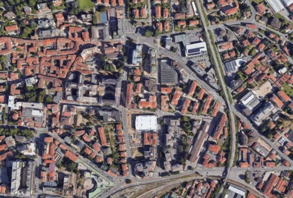 appartamento in vendita a Varese