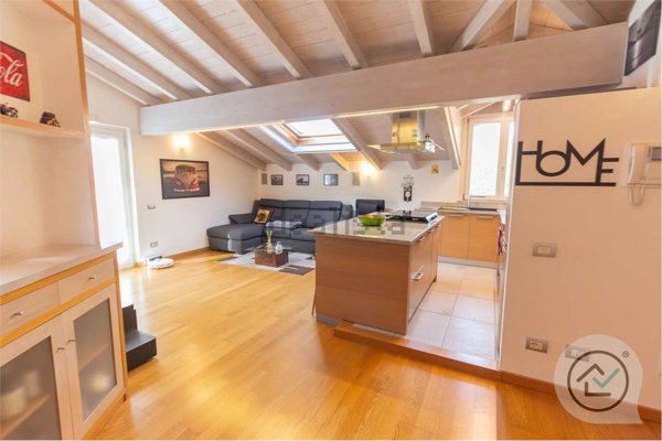 appartamento in vendita a Varese in zona Masnago