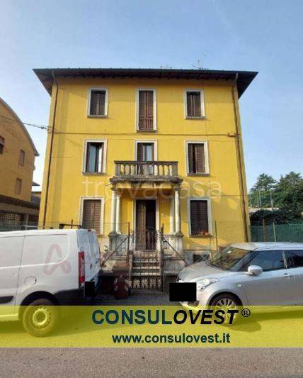 appartamento in vendita a Varese in zona Giubiano