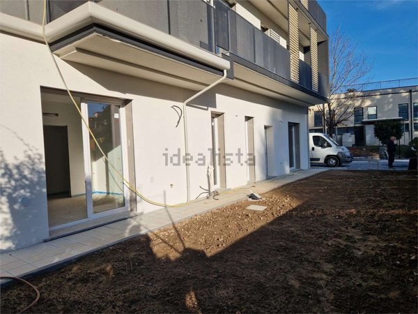 appartamento in vendita a Varese in zona Giubiano