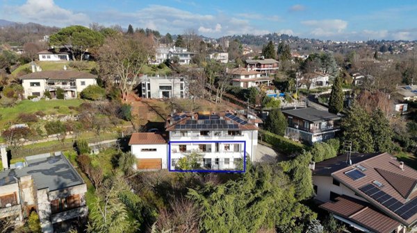 appartamento in vendita a Varese