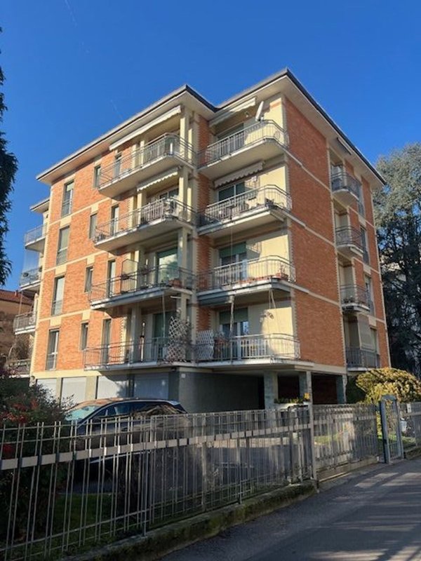 appartamento in vendita a Varese