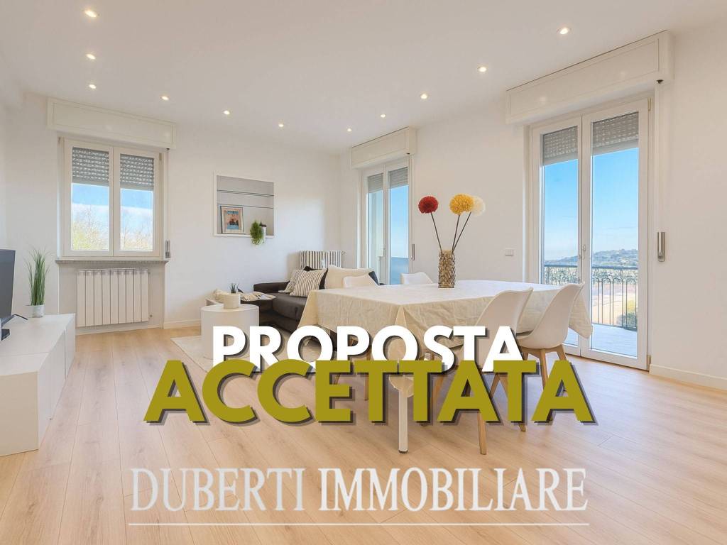 appartamento in vendita a Varese in zona Velate