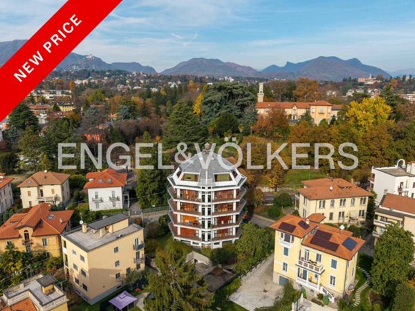 casa indipendente in vendita a Varese in zona Brunella