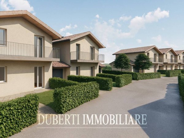 casa indipendente in vendita a Varese in zona Giubiano