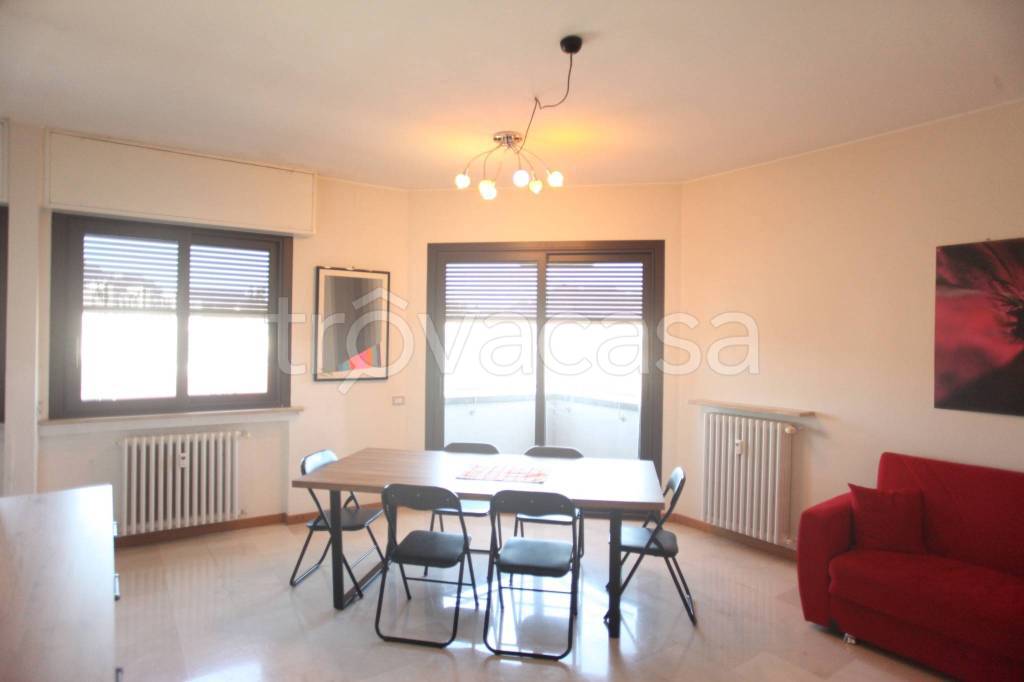 appartamento in vendita a Varese in zona Giubiano