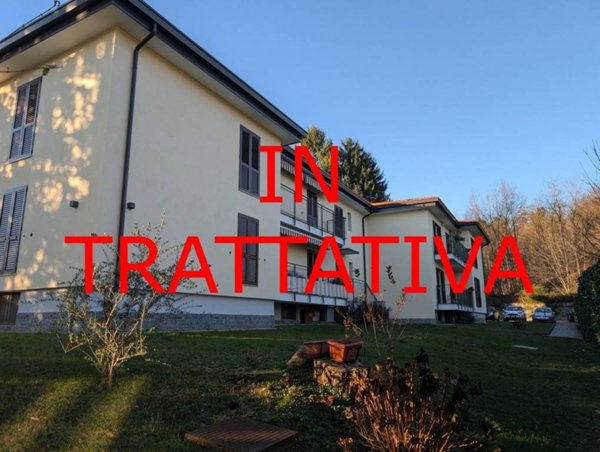 appartamento in vendita a Varese in zona Velate