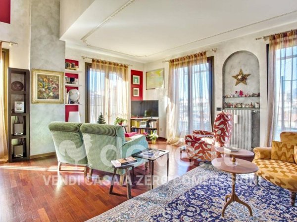 appartamento in vendita a Varese in zona Biumo