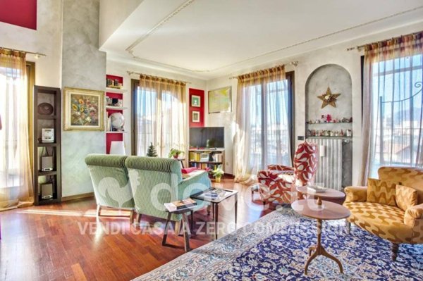 appartamento in vendita a Varese in zona Centro Città
