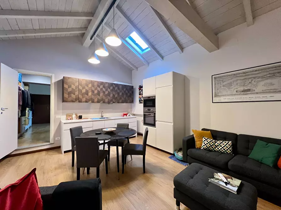 appartamento in vendita a Varese in zona Centro Città