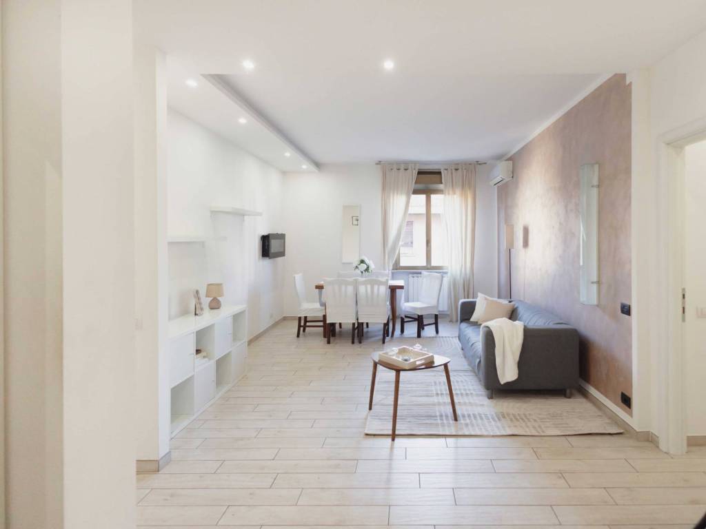 appartamento in vendita a Varese in zona Centro Città