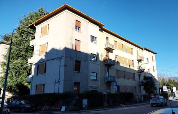 appartamento in vendita a Varese in zona Biumo