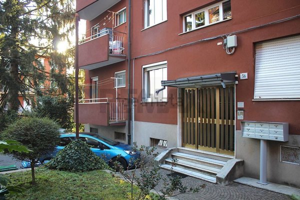 appartamento in vendita a Varese in zona Masnago