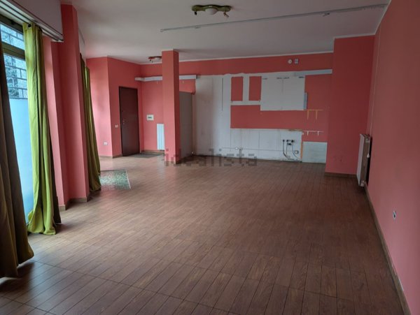 appartamento in vendita a Varese in zona Viale Borri