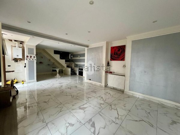 casa semindipendente in vendita a Varese in zona Bizzozero