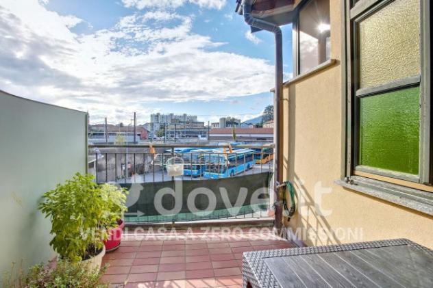 appartamento in vendita a Varese in zona Giubiano