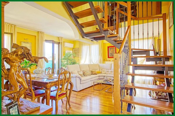 appartamento in vendita a Varese in zona Centro Città