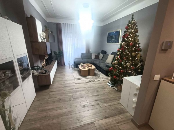 appartamento in vendita a Varese in zona Centro Città