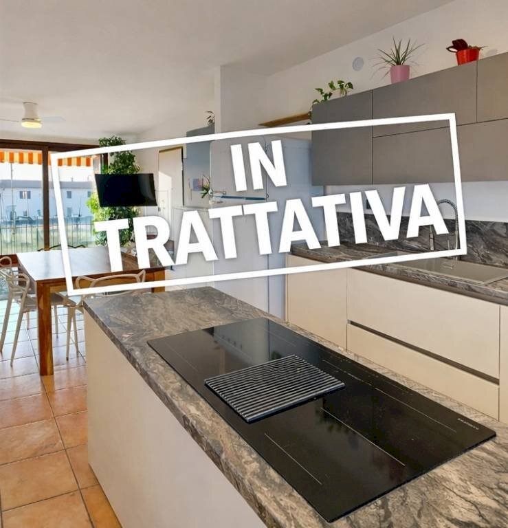 appartamento in vendita a Varese in zona Centro Città