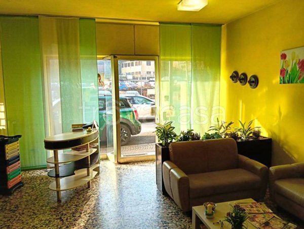 negozio in vendita a Varese in zona San Gallo