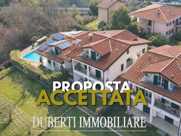 appartamento in vendita a Varese in zona Brunella