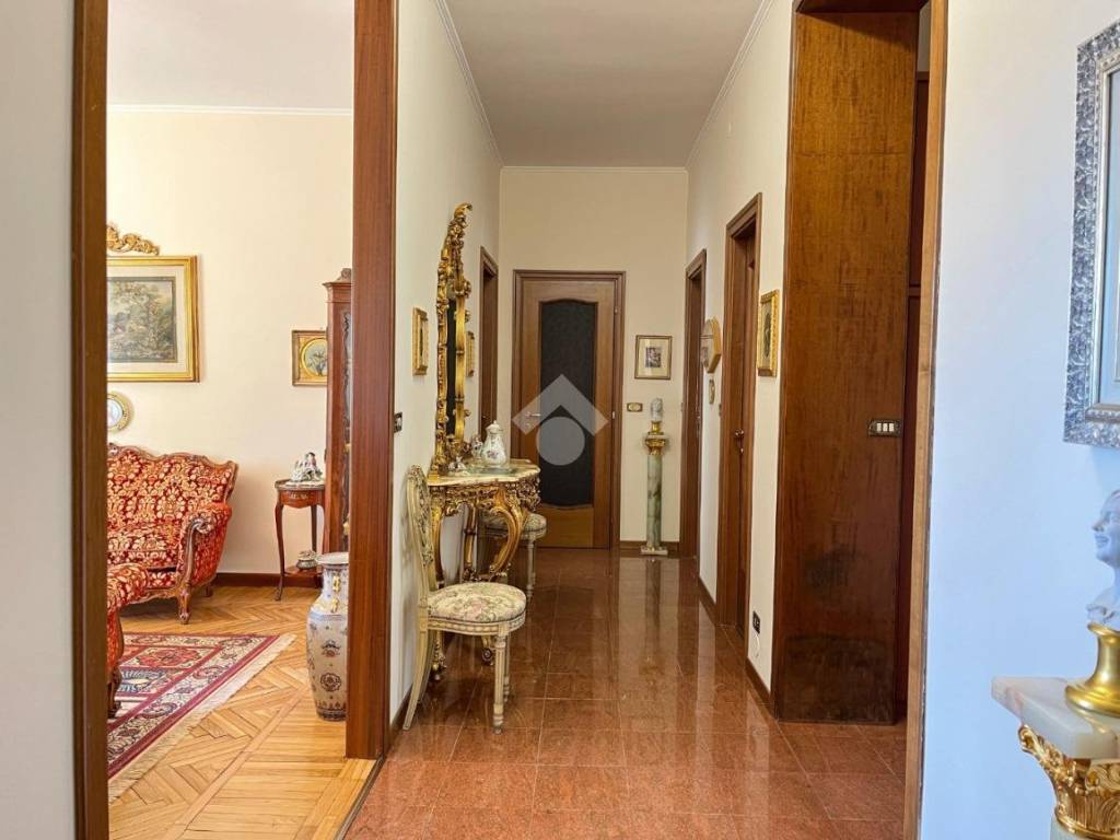 appartamento in vendita a Varese