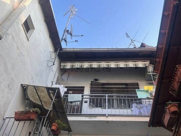 appartamento in vendita a Varese in zona Giubiano