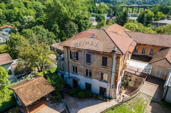 appartamento in vendita a Varese in zona Viale Valganna