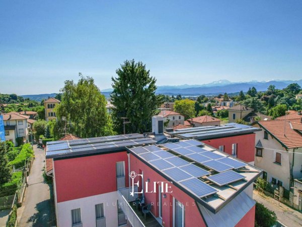 appartamento in vendita a Varese in zona Viale Borri