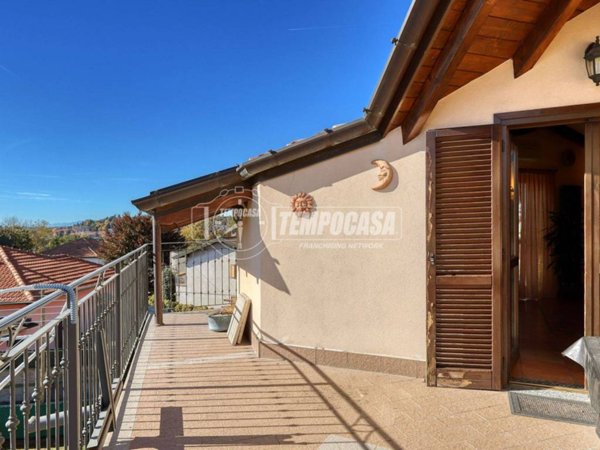 casa indipendente in vendita a Varese in zona Viale Belforte