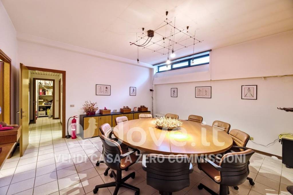 appartamento in vendita a Varese in zona Bosto