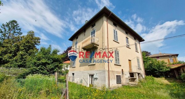 casa indipendente in vendita a Varese in zona Sant'Ambrogio